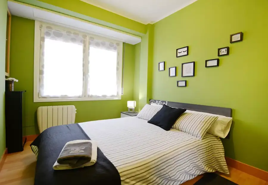 Habitación en piso compartido de 2 habitaciones en Larraskitu, gastos incluidos, ideal para profesionales y estudiantes. en Bilbao