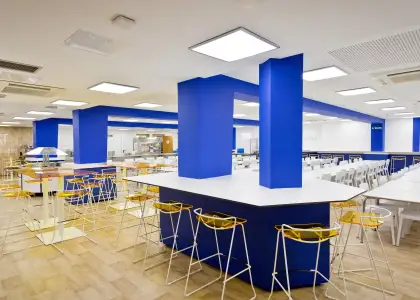 Se alquila habitación en piso compartido de 1 habitación en Ensanche-Zabalgunea, solo estudiantes en Pamplona